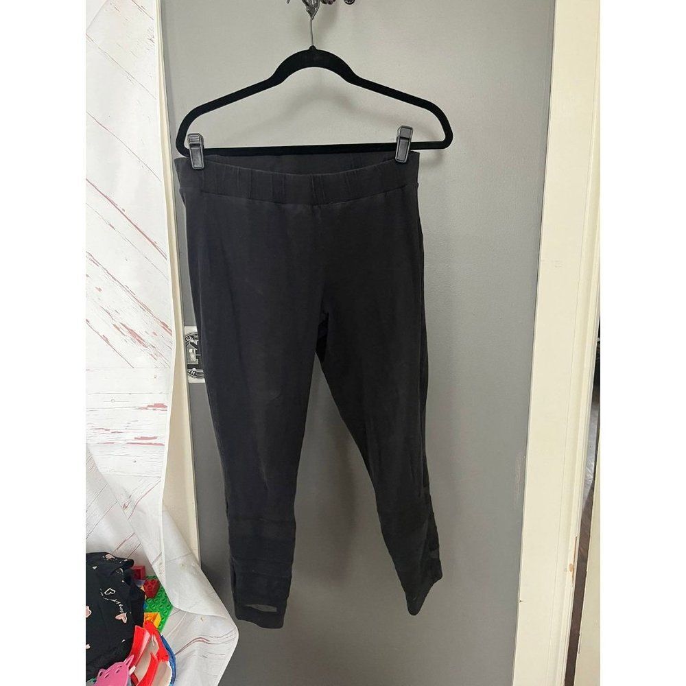 Torrid size 2 black athletic leggings lace cutouts